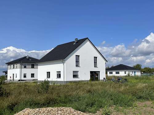 Foto - Grundstück zu verkaufen in Bernburg 81.400,00 € 740 m²