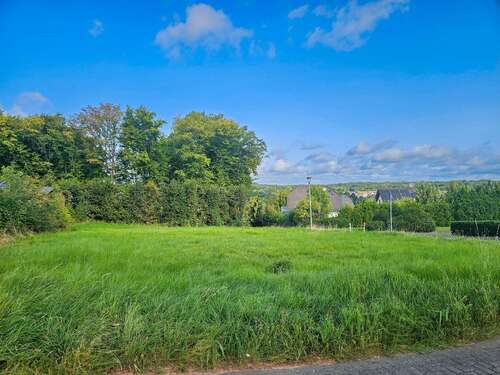 Foto - Grundstück zu verkaufen in Asbach 169.000,00 € 845 m²
