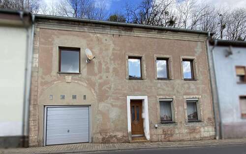 Foto - Haus zum Kaufen in Rehlingen-Siersburg 99.000,00 € 110 m²