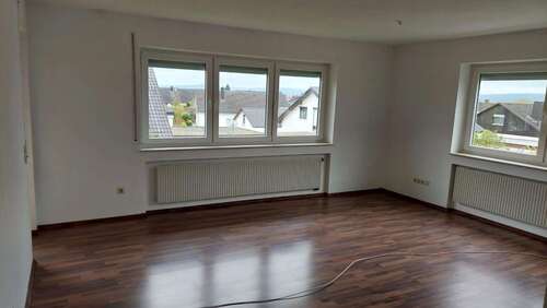 Foto - Wohnung zum Mieten in Unterschneidheim 900,00 € 107 m²