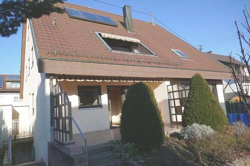 Foto - Haus zum Kaufen in Urbach 679.000,00 € 214 m²
