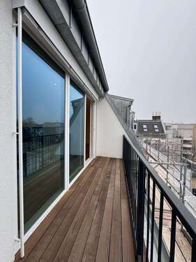 Foto - Wohnung zum Mieten in Berlin 1.943,72 € 77.74 m²