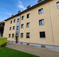 Wohnung zum Kaufen in Augsburg 225.000,00 € 67.58 m²