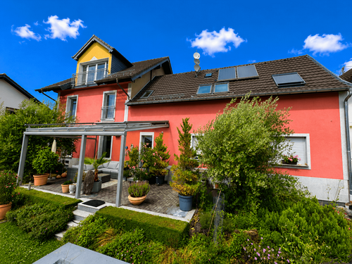 Foto - Haus zum Kaufen in Niederkassel 1.200.000,00 € 260 m²
