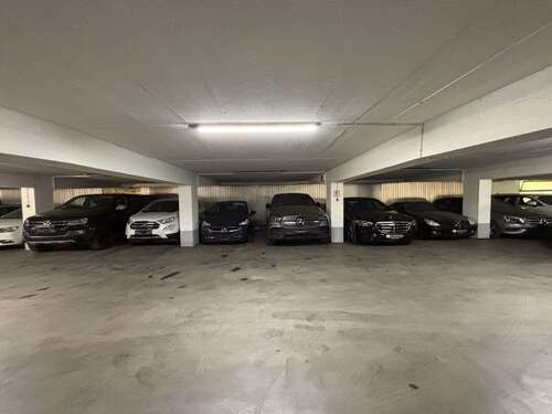 Foto - Garage zu vermieten in München - Neuhausen 1.800,00 €