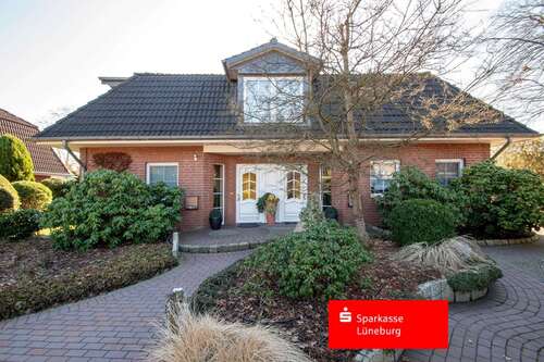 Foto - Haus zum Kaufen in Adendorf 680.000,00 € 217 m²