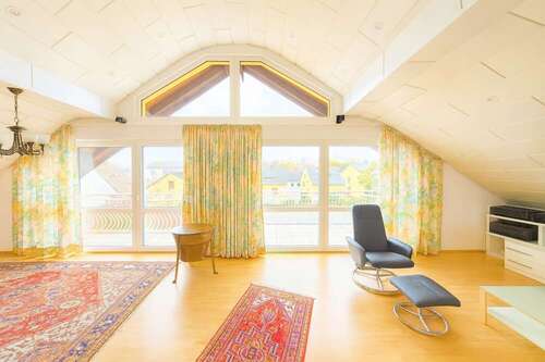 Foto - Haus zum Kaufen in Brechen 785.000,00 € 310 m²