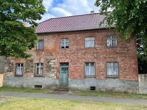 Foto - Haus zum Kaufen in Torgau 50.000,00 € 150 m²