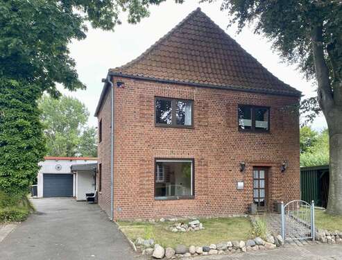 Foto - Haus zum Kaufen in Meldorf 239.000,00 € 195 m²
