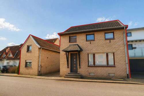 Foto - Haus zum Kaufen in Dormagen Straberg 525.000,00 € 176 m²