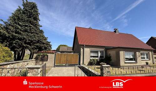 Foto - Haus zum Kaufen in Zölkow 170.000,00 € 153 m²