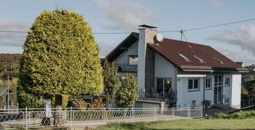 Foto - Haus zum Kaufen in Heilberscheid 595.000,00 € 406 m²