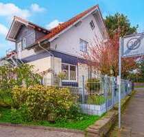 Haus zum Kaufen in Monheim am Rhein 895.000,00 € 322 m²