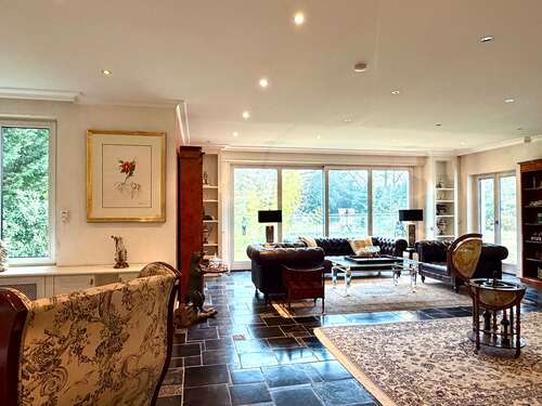 Foto - Haus zum Kaufen in Krefeld 2.299.000,00 € 586 m²