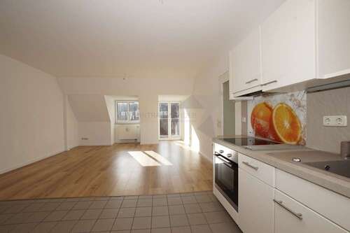 Foto - Wohnung zum Mieten in Zwickau 399,00 € 58.2 m²