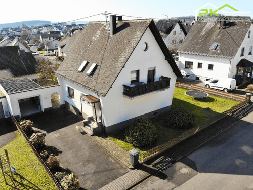 Foto - Haus zum Kaufen in Heiligenroth 197.000,00 € 125.86 m²