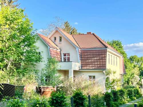 Foto - Haus zum Kaufen in Glienicke 690.000,00 € 270 m²