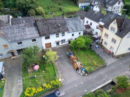 Foto - Haus zum Kaufen in Dienethal 145.000,00 € 210 m²