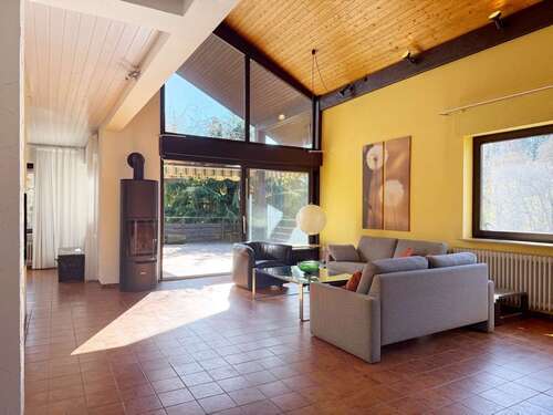 Foto - Haus zum Kaufen in Lorch 549.000,00 € 274.64 m²