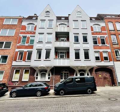 Foto - Haus zum Kaufen in Kiel 1.115.000,00 € 537 m²