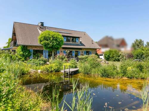 Foto - Haus zum Kaufen in Ahrensfelde 992.000,00 € 260 m²