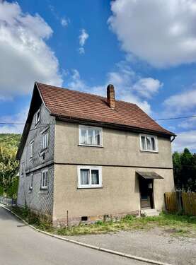 Foto - Haus zum Kaufen in Steinbach-Hallenberg 27.000,00 € 140 m²