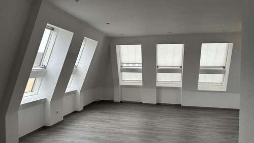 Foto - Wohnung zum Mieten in Solingen 1.161,00 € 129 m²