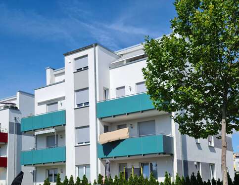Foto - Wohnung zum Mieten in Halle 900,00 € 75 m²