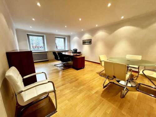 Foto - Büro in München 4.296,75 € 171.87 m²
