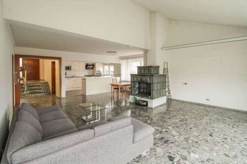 Foto - Haus zum Kaufen in Pfullingen 599.000,00 € 229.18 m²