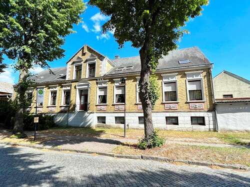 Foto - Haus zum Kaufen in Kalbe (Milde) 95.000,00 € 193 m²