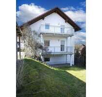 Haus zum Mieten in Reichenbach-Steegen 2.100,00 € 255 m²