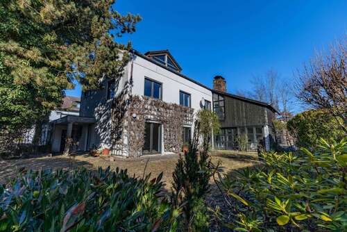 Foto - Haus zum Kaufen in Straubing 479.000,00 € 241.45 m²