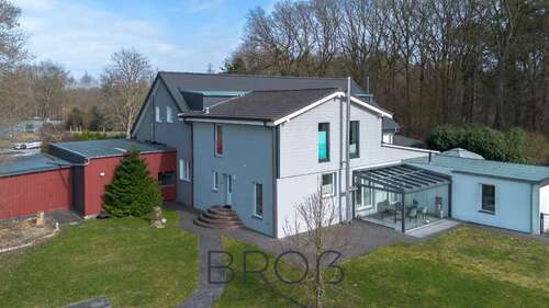 Foto - Haus zum Kaufen in Alt Duvenstedt 490.000,00 € 423.6 m²