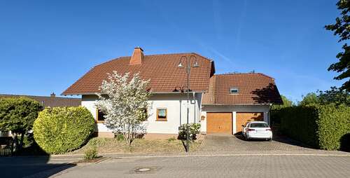 Foto - Haus zum Kaufen in Saalstadt 355.000,00 € 180 m²