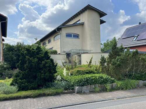 Foto - Haus zum Kaufen in Lampertheim-Hüttenfeld 1.690.000,00 € 295 m²