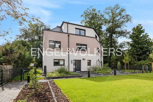 Foto - Haus zum Kaufen in Köln 1.195.000,00 € 202 m²