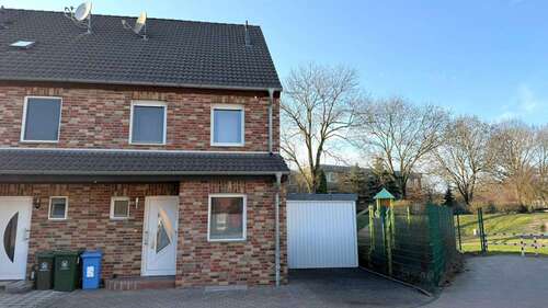 Foto - Haus zum Kaufen in Oberhausen 419.000,00 € 97 m²