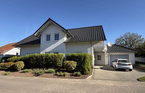 Foto - Haus zum Kaufen in Saalstadt 349.000,00 € 176 m²