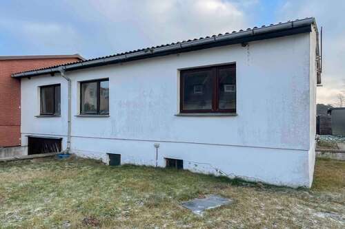 Foto - Haus zum Kaufen in Brünzow 10.000,00 € 79 m²