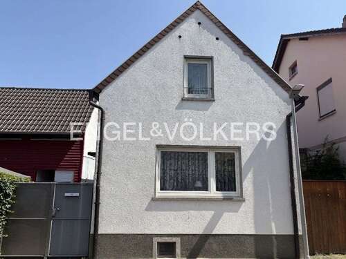 Foto - Haus zum Kaufen in Ludwigshafen am Rhein 180.000,00 € 75 m²