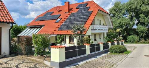 Foto - Haus zum Kaufen in Postbauer-Heng 889.000,00 € 215 m²