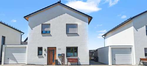 Foto - Haus zum Kaufen in Parsberg 577.000,00 € 119.09 m²