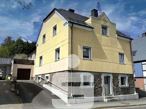 Foto - Haus zum Kaufen in Geroldsgrün 139.000,00 € 191.08 m²