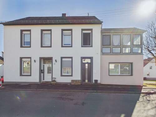 Foto - Haus zum Kaufen in Berndorf 349.000,00 € 250.41 m²