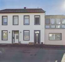 Haus zum Kaufen in Berndorf 349.000,00 € 250.41 m²