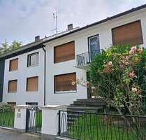 Haus zum Kaufen in Düsseldorf 1.980.000,00 € 533 m²