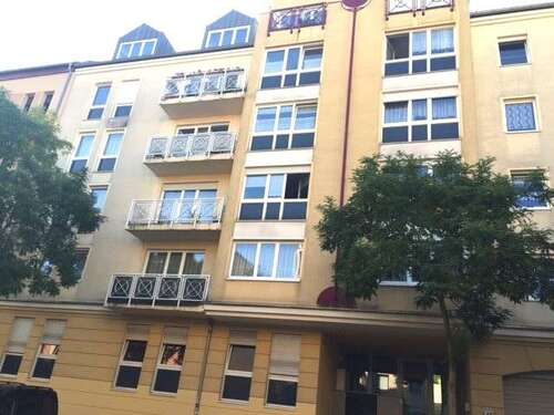 Foto - Wohnung zum Mieten in Halle 700,00 € 77 m²