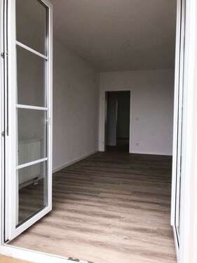 Foto - Wohnung zum Mieten in Chemnitz 327,00 € 40.97 m²