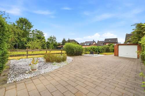 Foto - Haus zum Kaufen in Meerbusch 419.000,00 € 160 m²